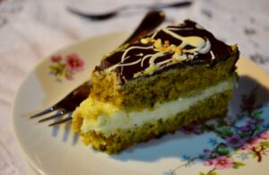 Torta di pistacchio e al cioccolato bianco